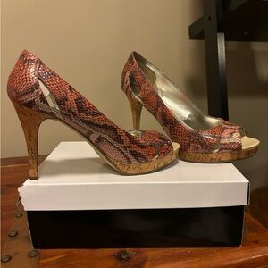 Multicolor heels, size 9